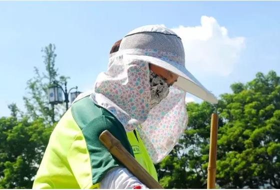 38℃高温，这些身影让你看到哭